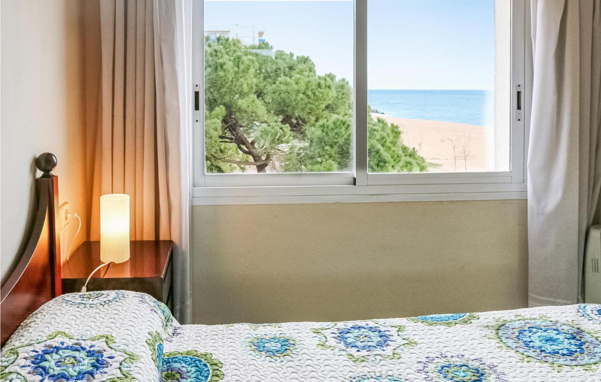 Awesome Apartment In Santa Susanna With Kitchen Exteriör bild