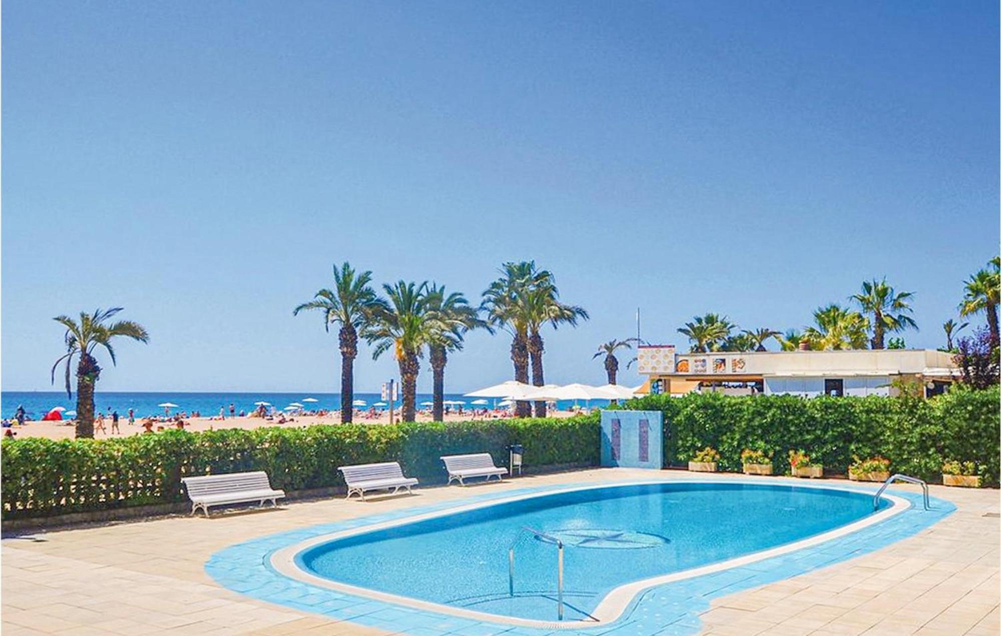 Awesome Apartment In Santa Susanna With Kitchen Exteriör bild